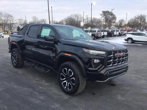 2025 GMC Canyon AT4