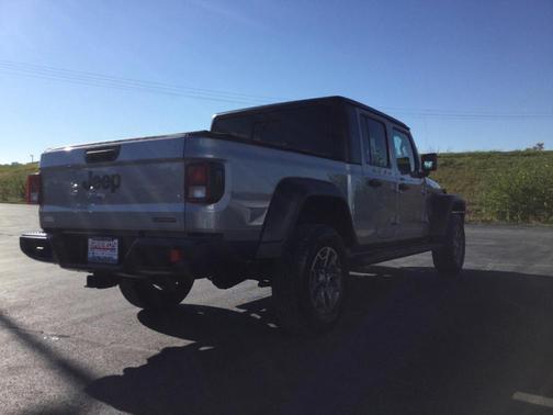 2020 Jeep Gladiator Sport