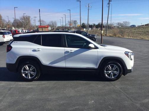 2022 GMC Terrain SLE