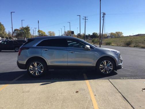 2025 Cadillac XT5 Premium Luxury