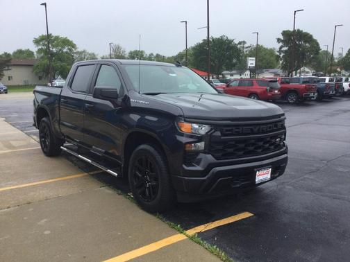 2023 Chevrolet Silverado 1500 Custom