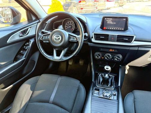 2017 Mazda Mazda3 Sport