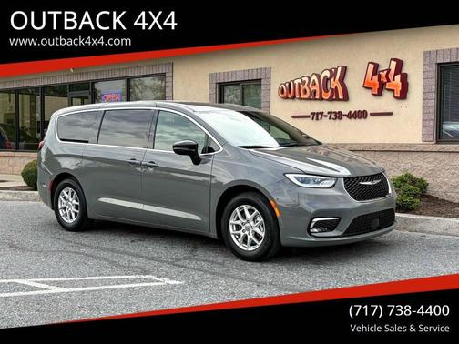 Ceramic Gray Clearcoat 2025 Chrysler Pacifica L