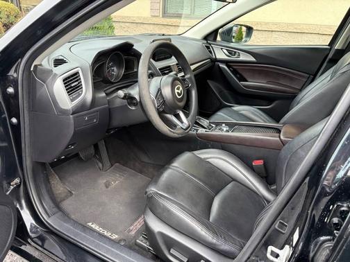 Black 2018 Mazda Mazda3 Touring