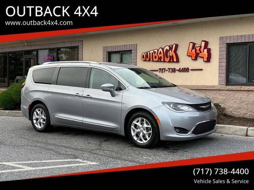 2020 Chrysler Pacifica Touring L