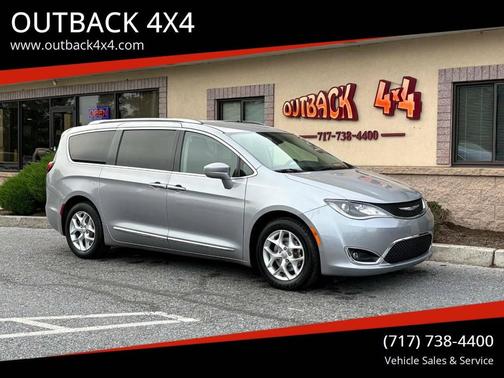 2020 Chrysler Pacifica Touring L