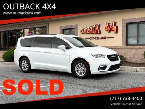 2022 Chrysler Pacifica Touring L