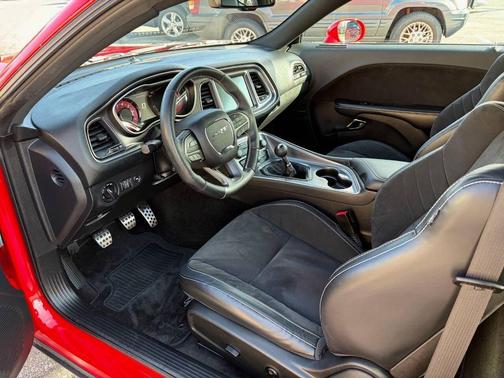 2015 Dodge Challenger SRT Hellcat