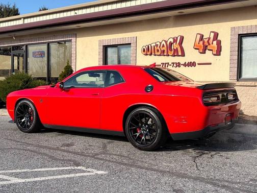 2015 Dodge Challenger SRT Hellcat