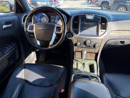 2011 Chrysler 300C Base