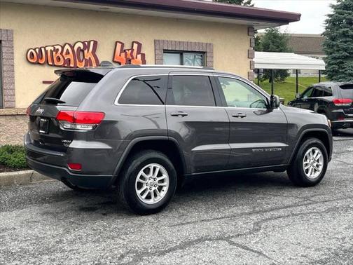 2019 Jeep Grand Cherokee Laredo