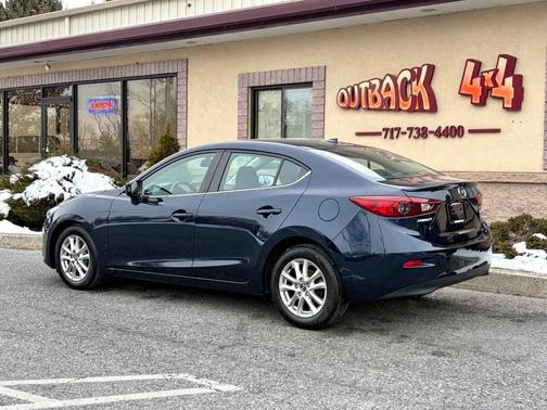 2016 Mazda Mazda3 i Touring