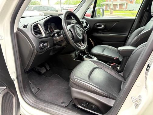 Alpine White 2019 Jeep Renegade Limited