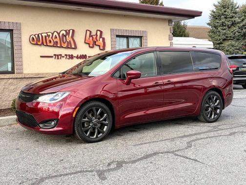 2018 Chrysler Pacifica Touring Plus