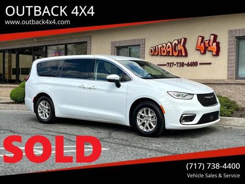 2023 Chrysler Pacifica Touring L