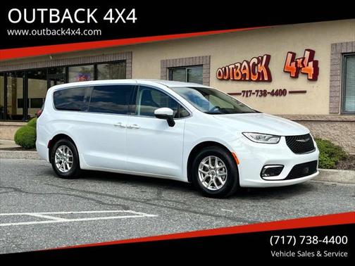 2023 Chrysler Pacifica Touring L