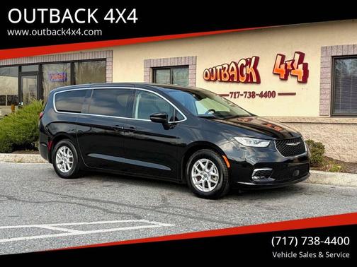 2023 Chrysler Pacifica Touring L