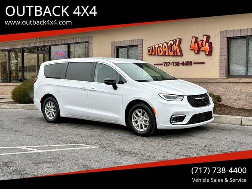 2024 Chrysler Pacifica Touring L