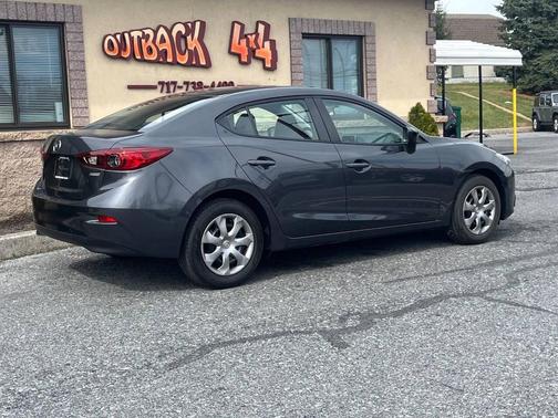 2015 Mazda Mazda3 i SV