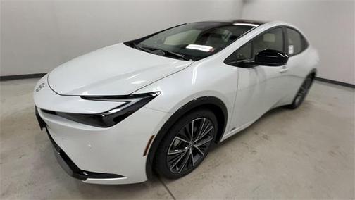 2025 Toyota Prius XLE