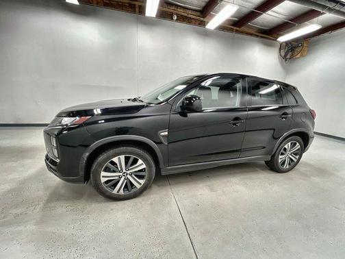 Labrador Black Pearl 2024 Mitsubishi Outlander Sport 2.0 ES