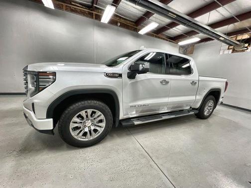 White Frost Tricoat 2024 GMC Sierra 1500 Denali