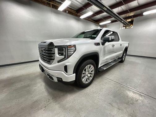 White Frost Tricoat 2024 GMC Sierra 1500 Denali