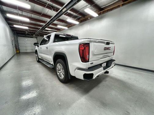 White Frost Tricoat 2024 GMC Sierra 1500 Denali