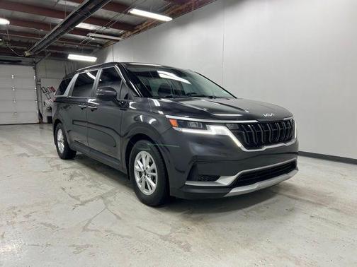 2022 Kia Carnival LXS