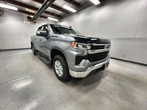 Sterling Gray Metallic 2024 Chevrolet Silverado 1500 LT
