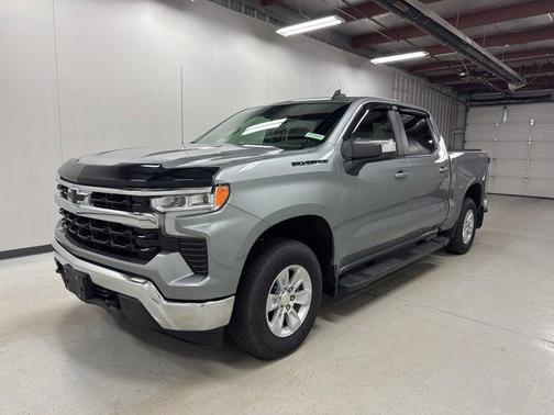 Sterling Gray Metallic 2024 Chevrolet Silverado 1500 LT