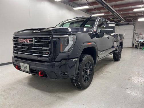 2025 GMC Sierra 2500 AT4
