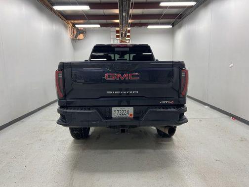 2025 GMC Sierra 2500 AT4