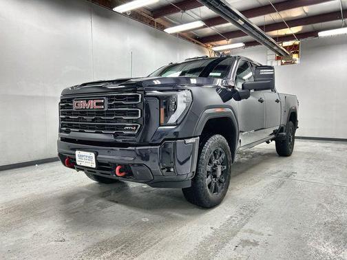 2025 GMC Sierra 2500 AT4