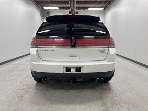 2010 Lincoln MKX Base