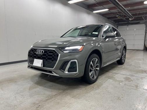 2023 Audi Q5 45 S line Premium Plus