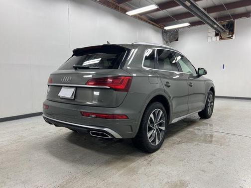 2023 Audi Q5 45 S line Premium Plus