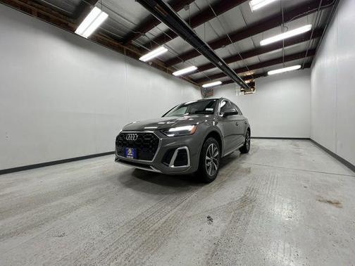 2023 Audi Q5 45 S line Premium Plus