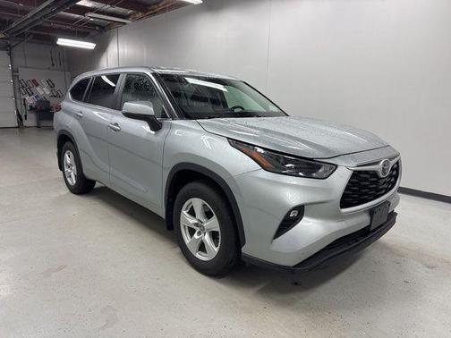 Celestial Silver Metallic 2023 Toyota Highlander LE