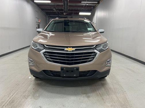 Sandy Ridge Metallic 2018 Chevrolet Equinox Premier