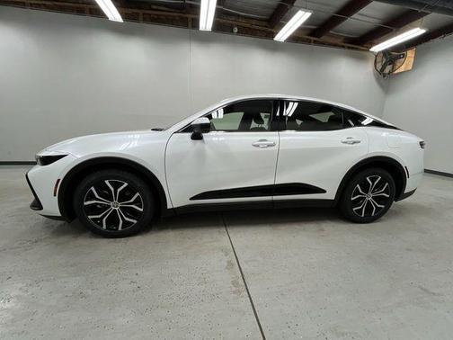 2023 Toyota Crown XLE