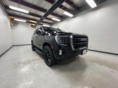 2024 GMC Yukon 4WD AT4