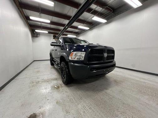 2017 RAM 2500 Tradesman Crew Cab 4x4 6'4' Box