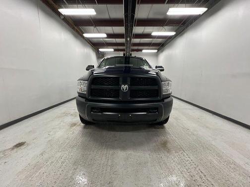 2017 RAM 2500 Tradesman Crew Cab 4x4 6'4' Box