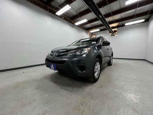 2013 Toyota RAV4 LE