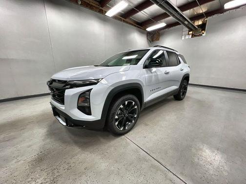 Polar White Tricoat 2026 Chevrolet Equinox AWD RS