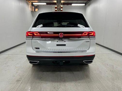 2024 Volkswagen Atlas 2.0T SEL