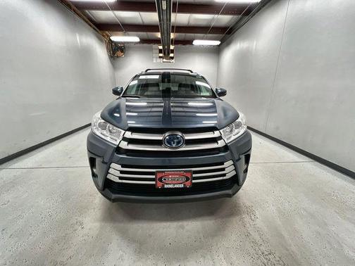 Shoreline Blue Pearl 2019 Toyota Highlander Hybrid XLE