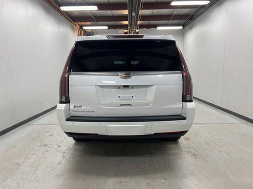 2018 Cadillac Escalade ESV Premium Luxury