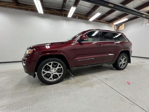 2018 Jeep Grand Cherokee Sterling Edition